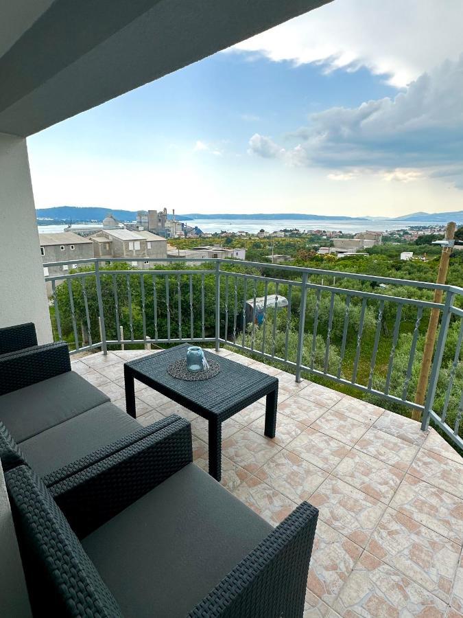 Apartman Nela Apartment Kastel Sucurac Exterior photo